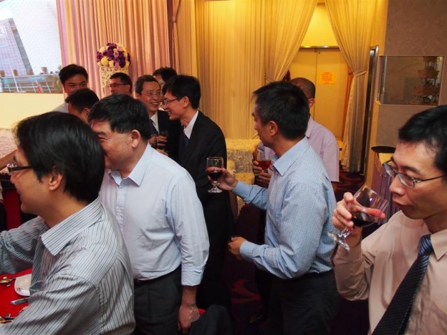 P9273560 (Large)